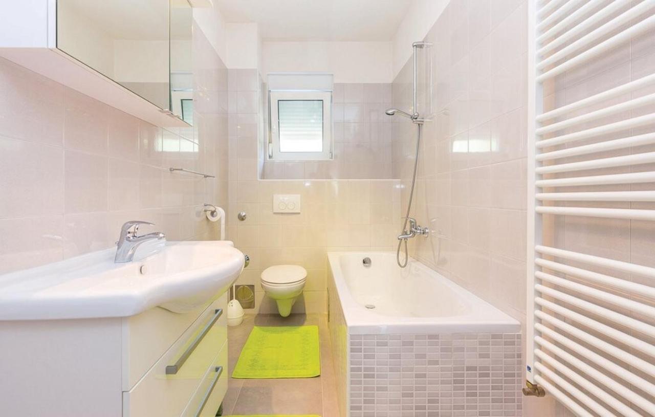 נובי ווינודולסקי Big White Apartment מראה חיצוני תמונה
