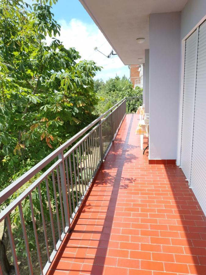 נובי ווינודולסקי Big White Apartment מראה חיצוני תמונה